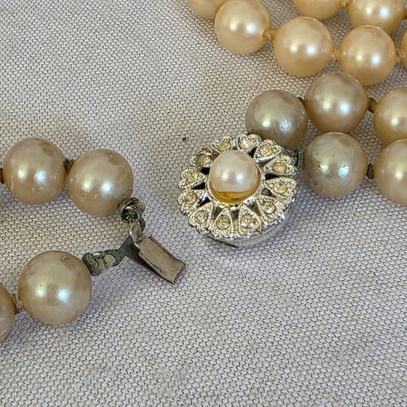 Two Vintage Pearl Necklaces - Picture 10 of 14